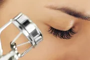 Should I Curl My Lashes Before or After Applying Mascara?