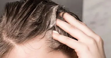What's the Difference Between Leave-In Conditioners, Rinse-Out Conditioners, and Deep Conditioners? - Adore Beauty