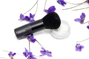 How Do I Apply Inika's Setting Powder for A Flawless Finish?