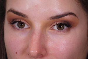 How To Put On Fake Eyelashes (Without Gluing Your Eyelids Together)