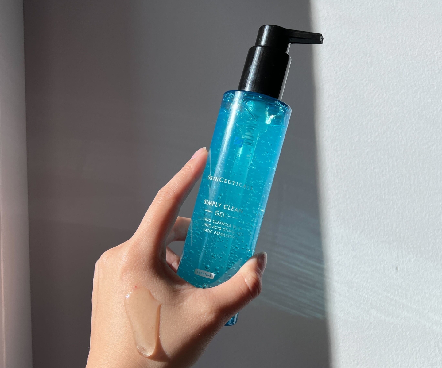 SkinCeuticals Simply Clean in-article