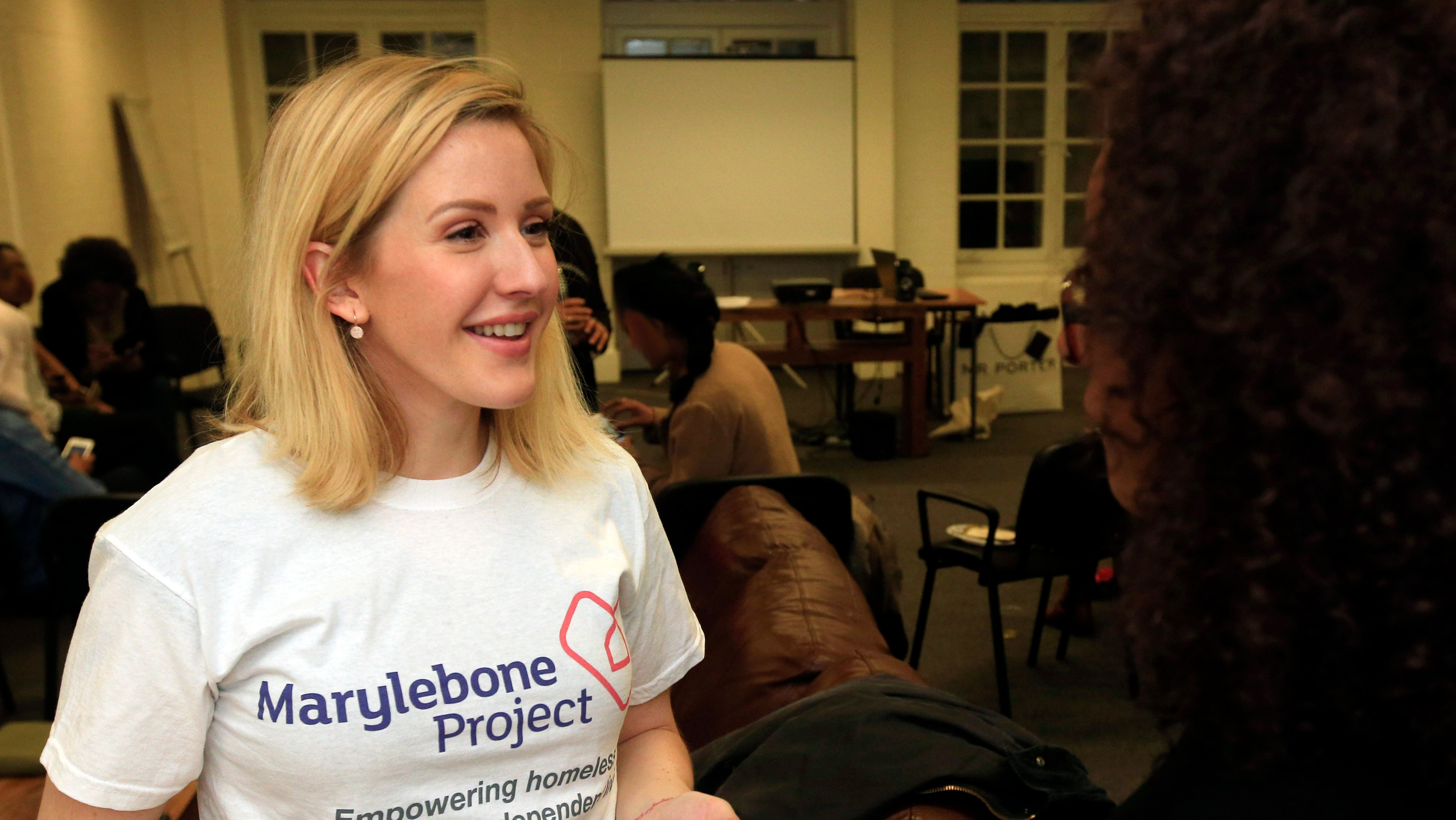 Ellie Goulding spends Christmas Eve volunteering with homeless women