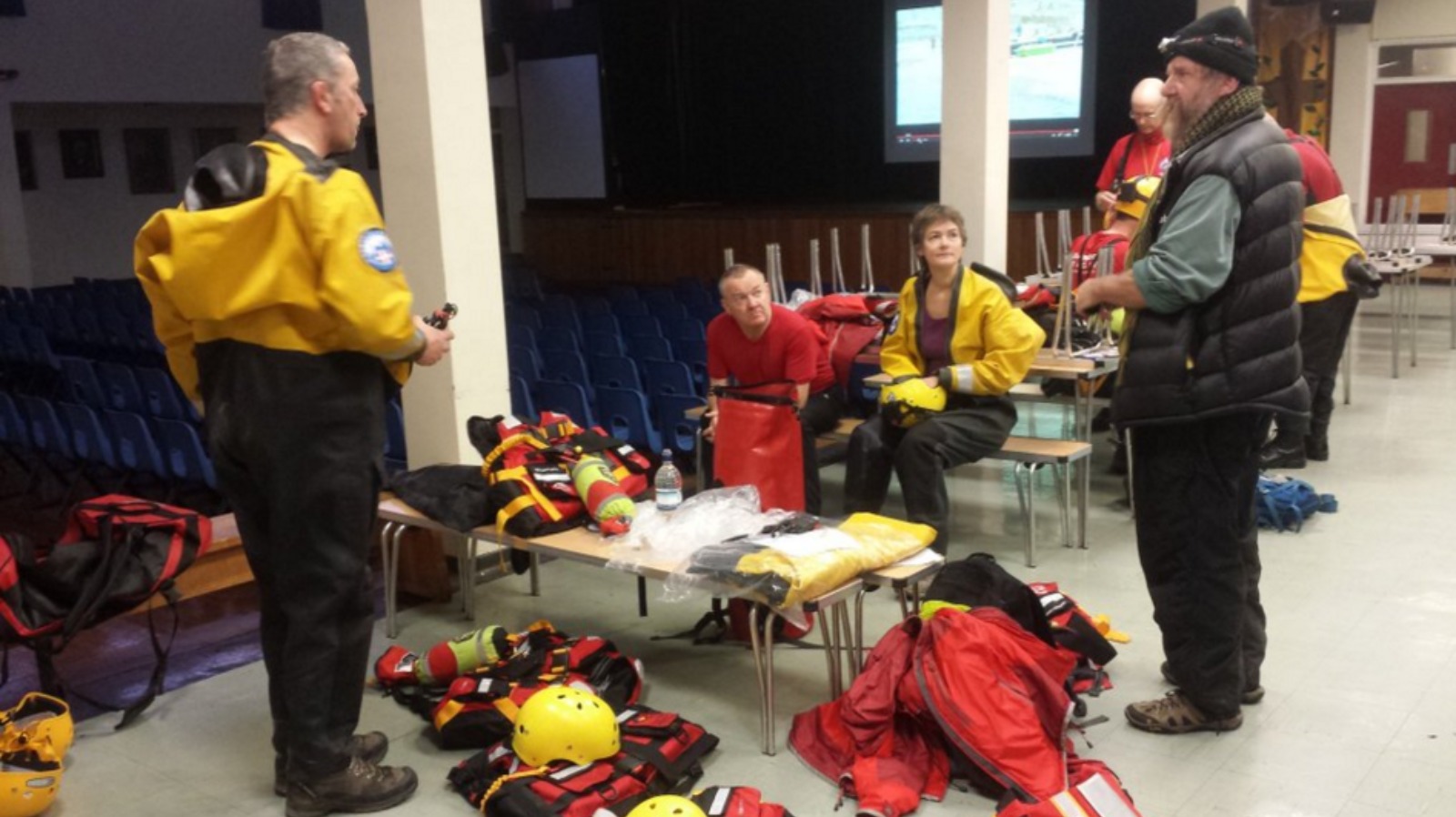 Dartmoor search and rescue arrive York | ITV News West Country