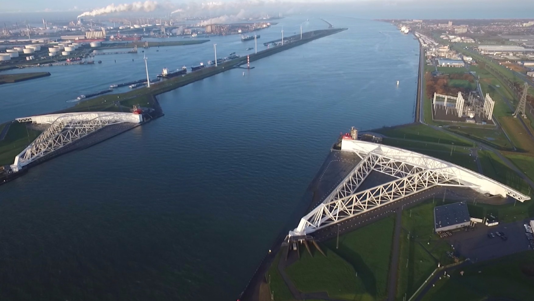 Dutch flood defences show what can be achieved with investment | ITV News