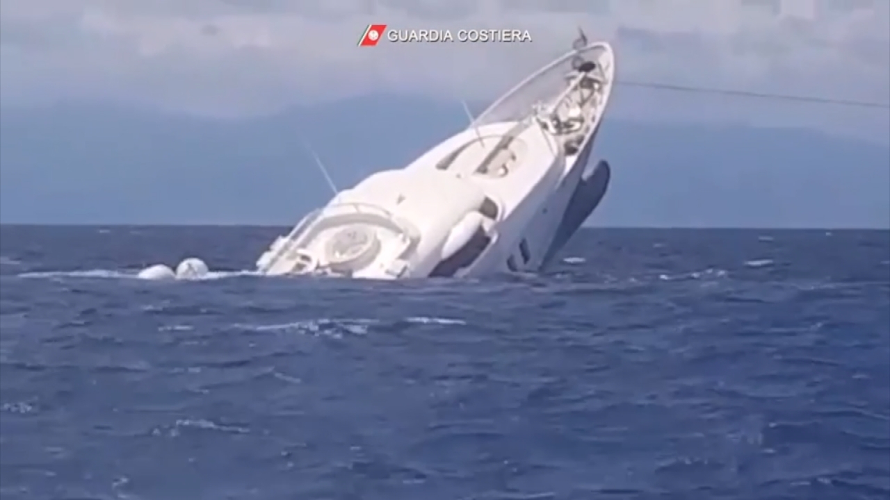 Dramatic moment superyacht slips beneath waves and sinks off coast of ...