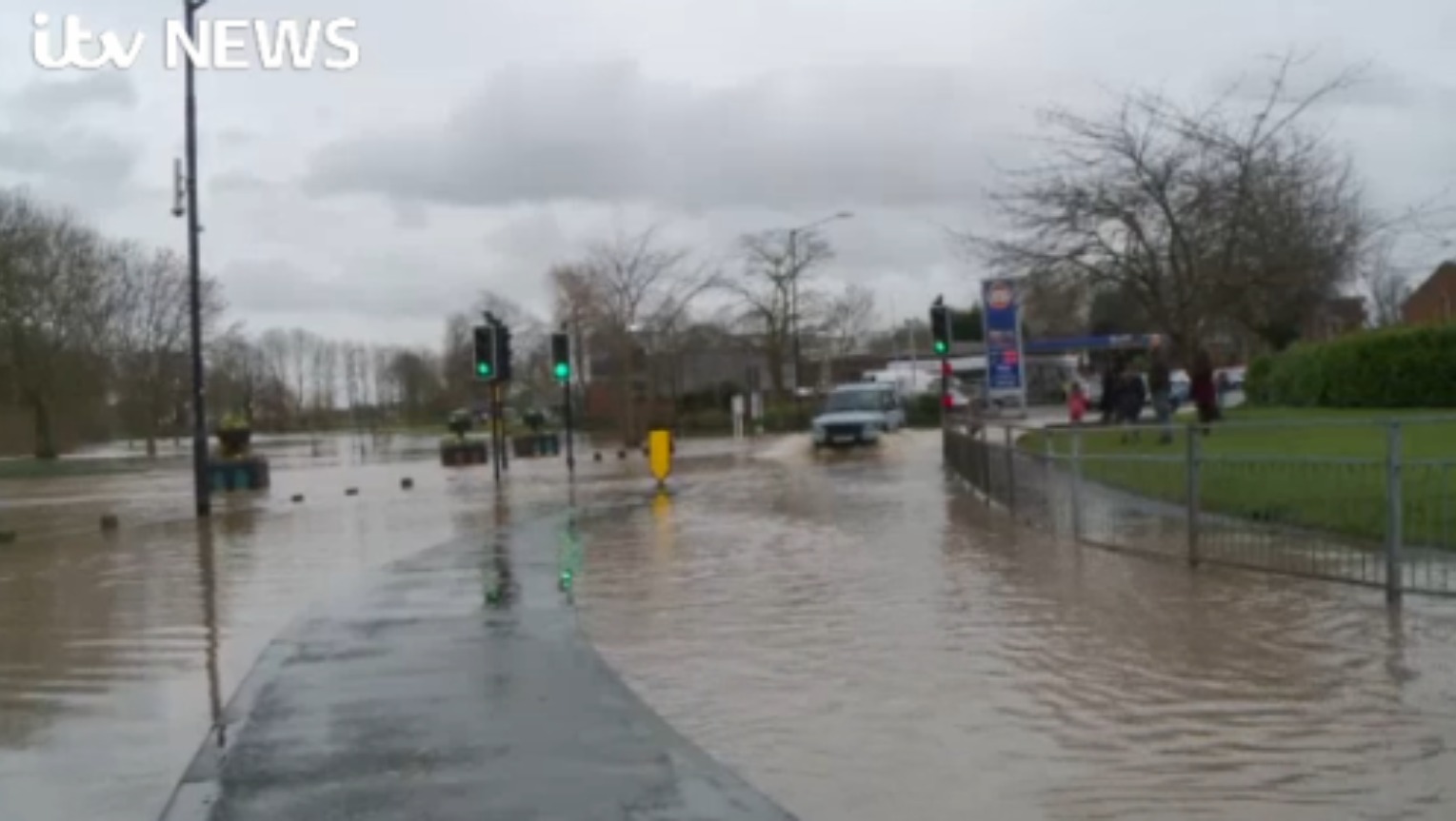 Severe Flooding In Warwickshire After River Banks Burst | ITV News Central