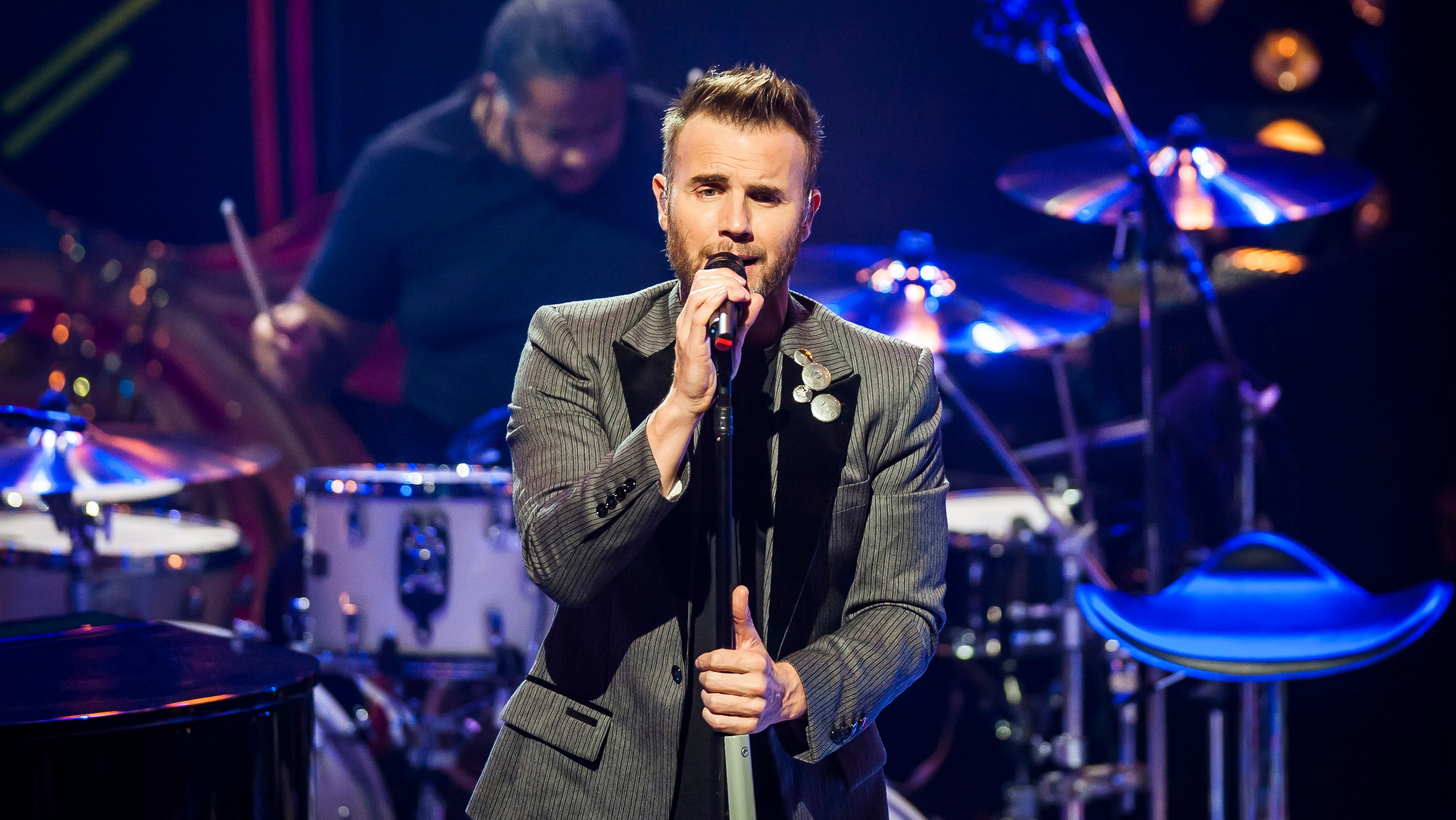 Gary Barlow Offers Fans The Chance To Have Him Sing At Their 'milestone ...