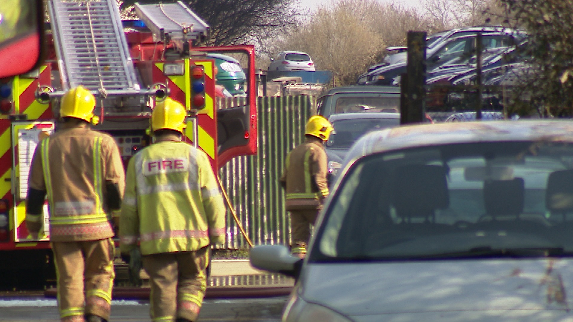 Investigation After Fire Involving Hundreds Of Cars In Scrapyard | ITV ...