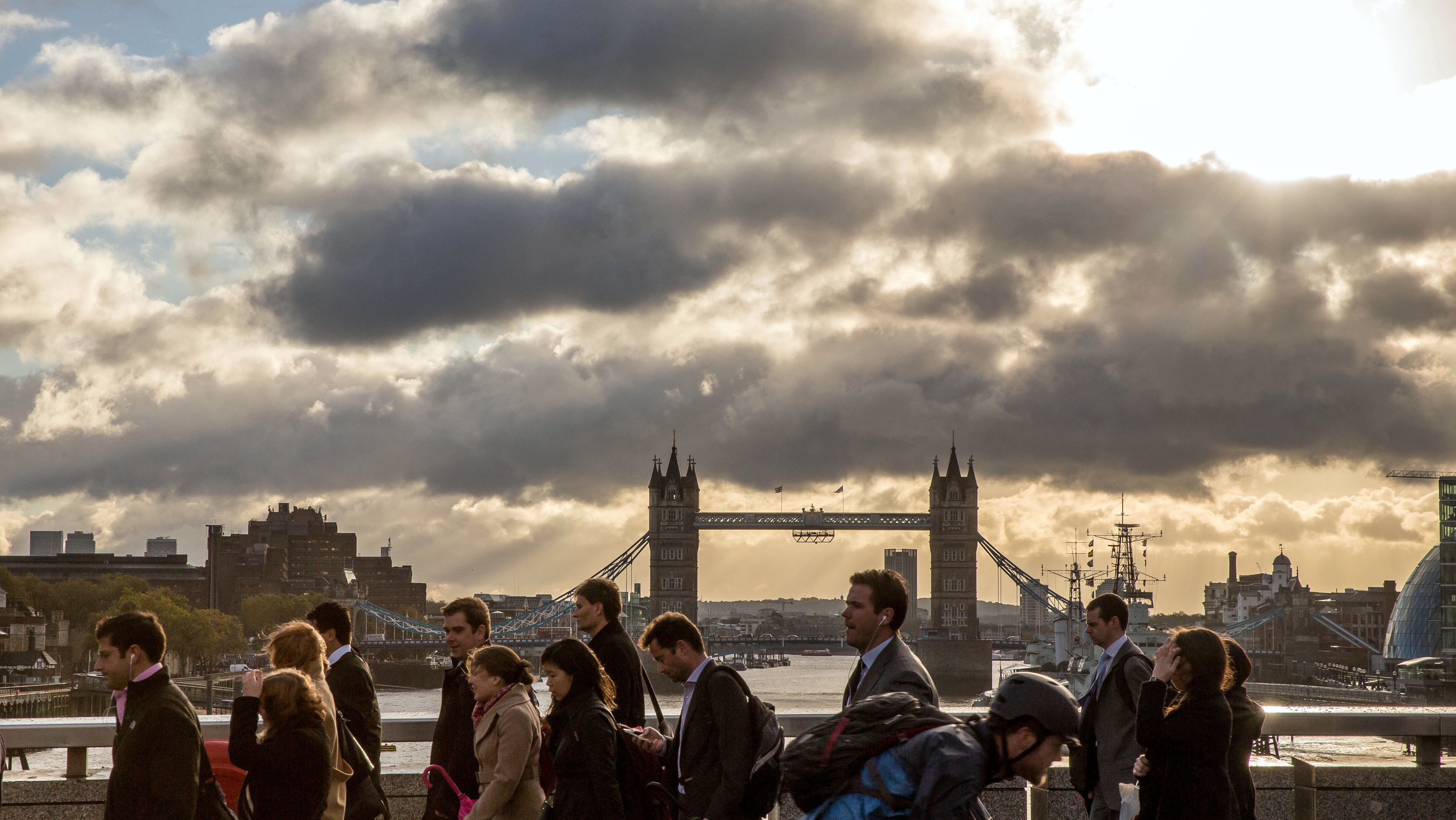 Weather: Cloudy, cool with showers across London | ITV News London