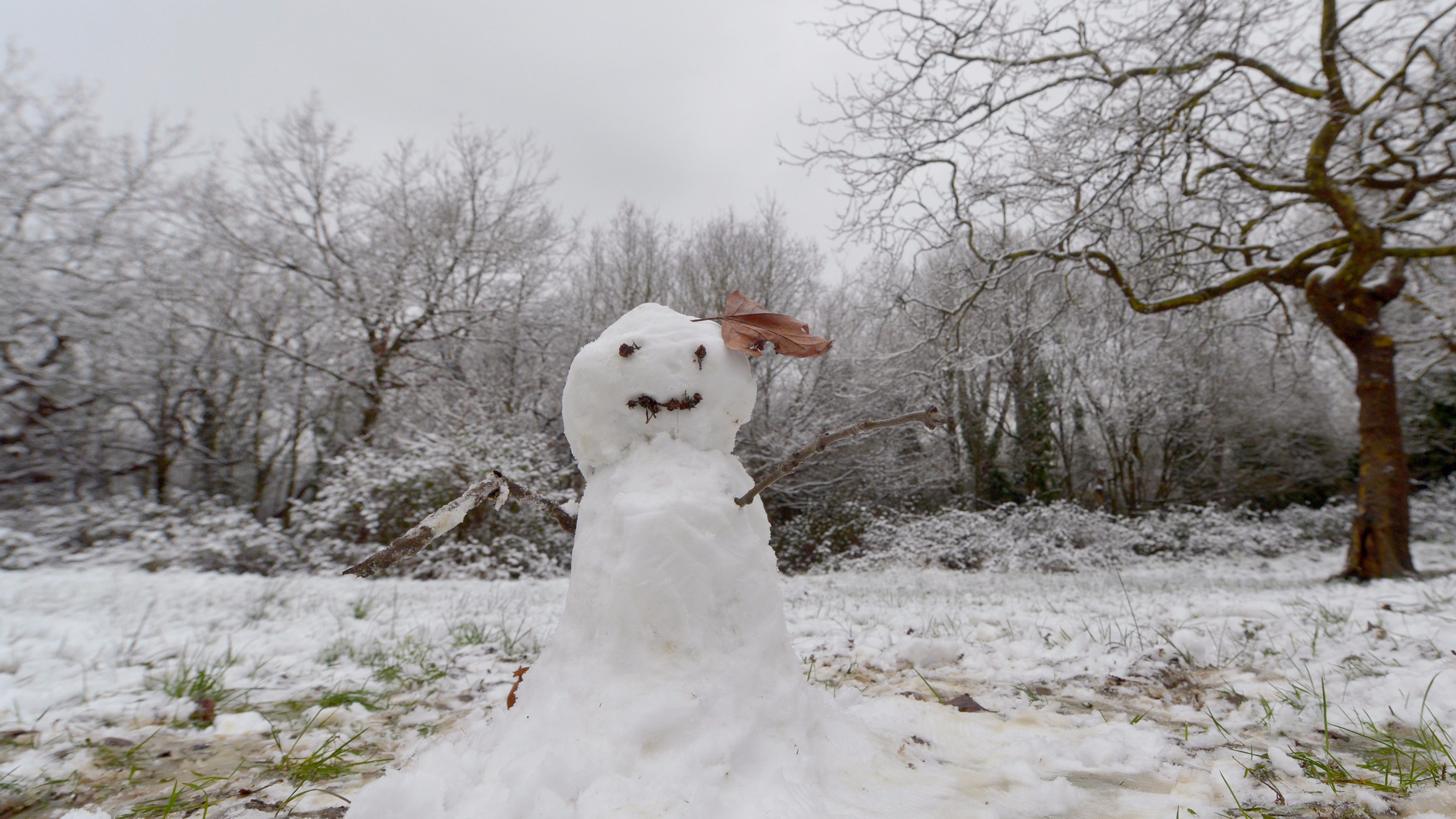 Met Office Issues Amber Snow Warning On Hottest Day Of The Year | ITV ...