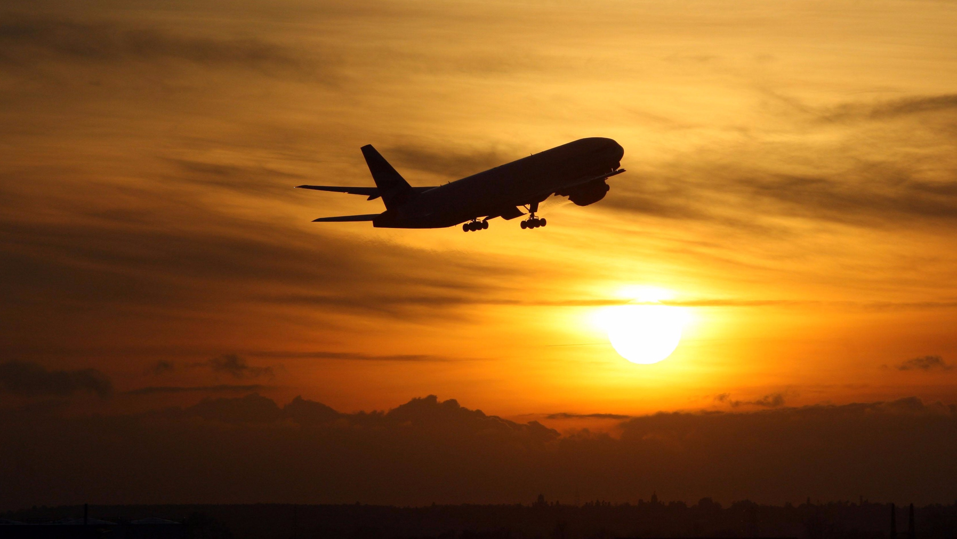Heathrow Offers To Ban Night Flights In Bid To Secure A Third Runway Itv News London