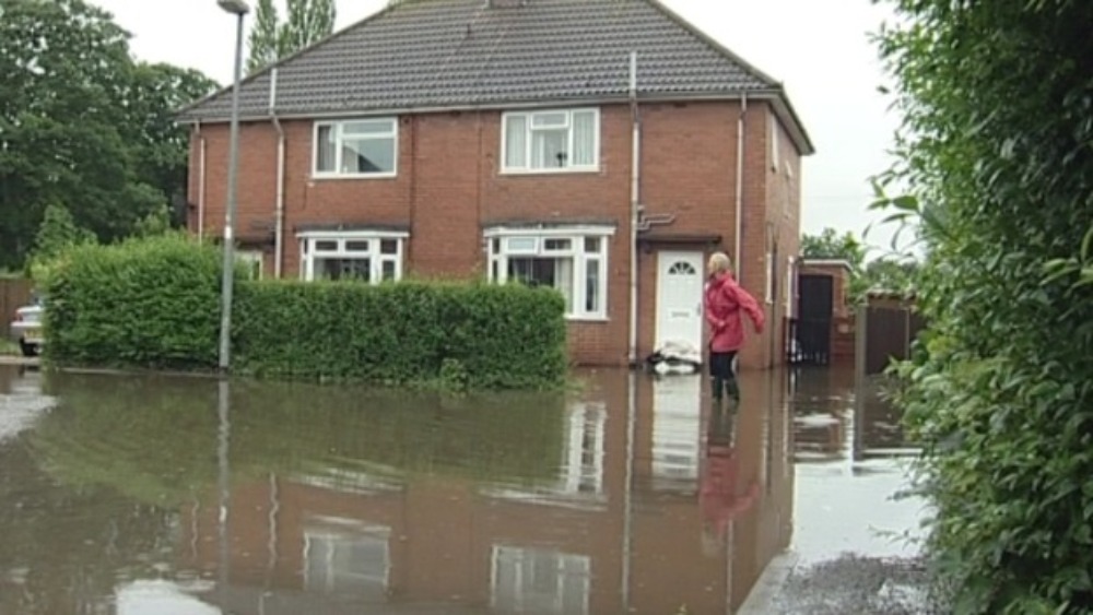 meeting-for-goole-flood-victims-itv-news-calendar