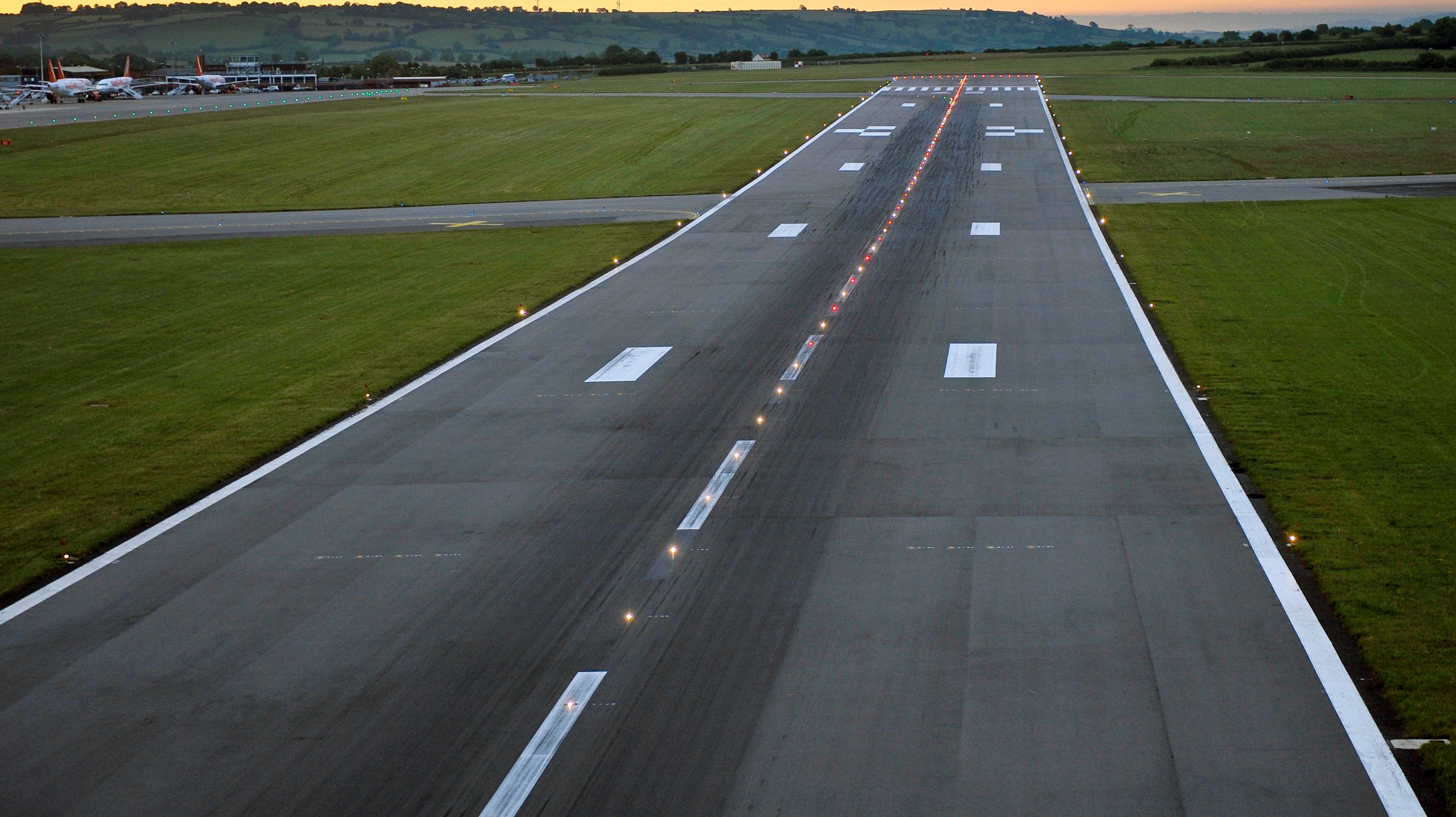 Pothole on the runway diverts Bristol Airport flights ITV News