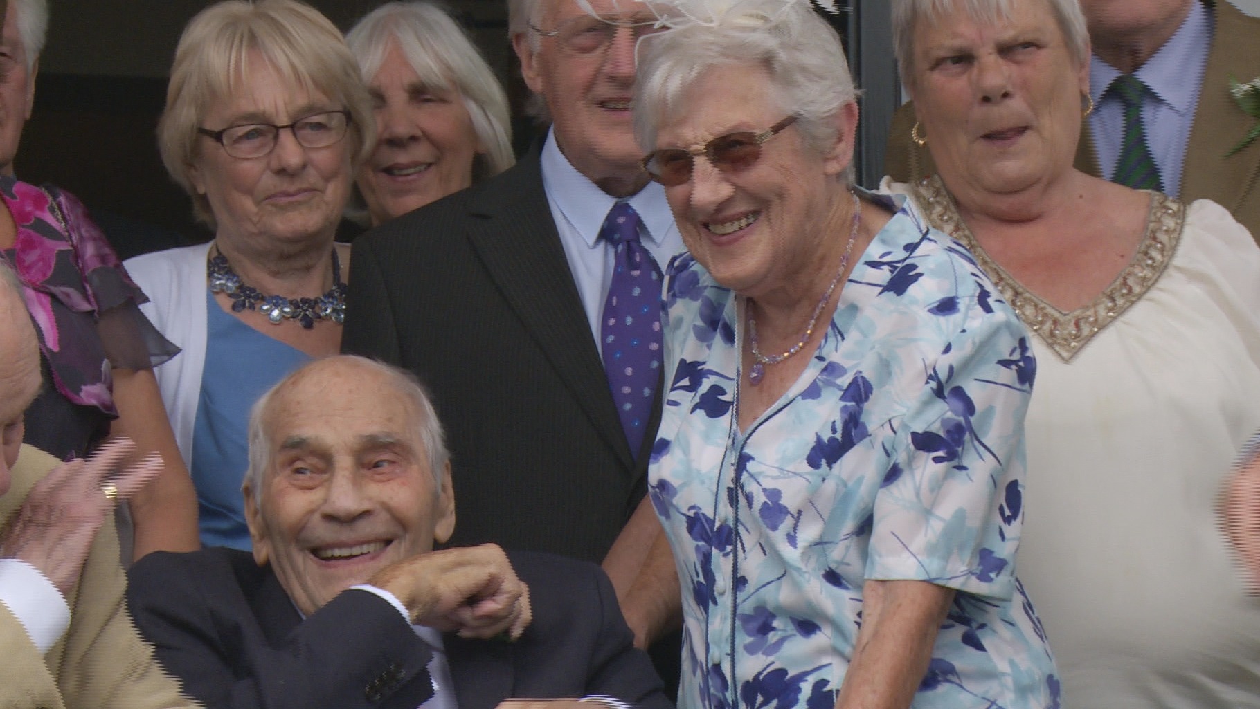 Sussex couple George Kirby and Doreen Luckie become the oldest in