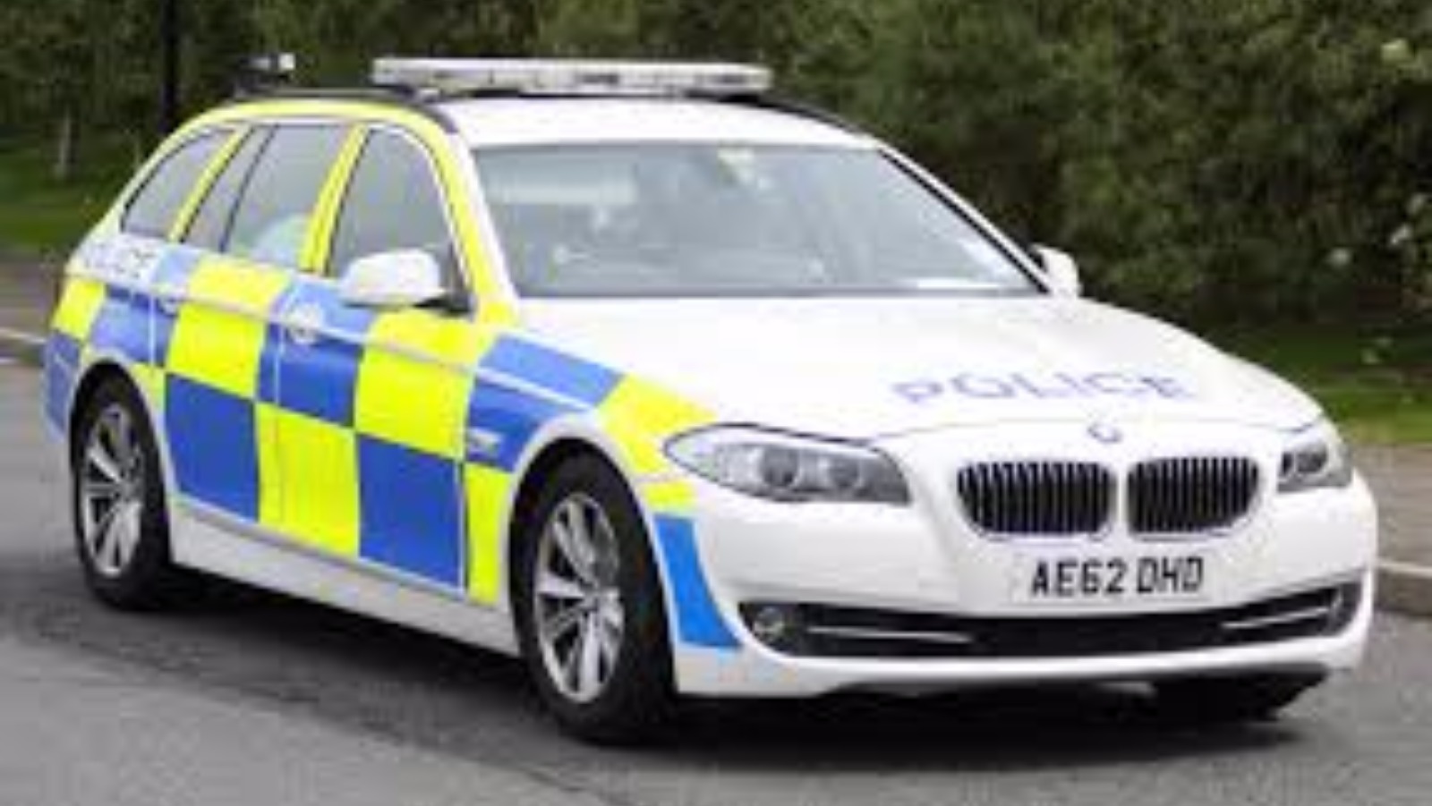 Police hunt driver who fled the scene of fatal crash | ITV News Anglia