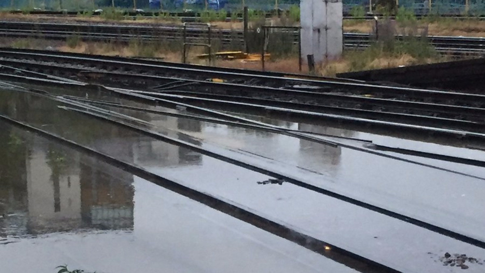 'Consider leaving work early' says Network Rail as storms bring travel ...