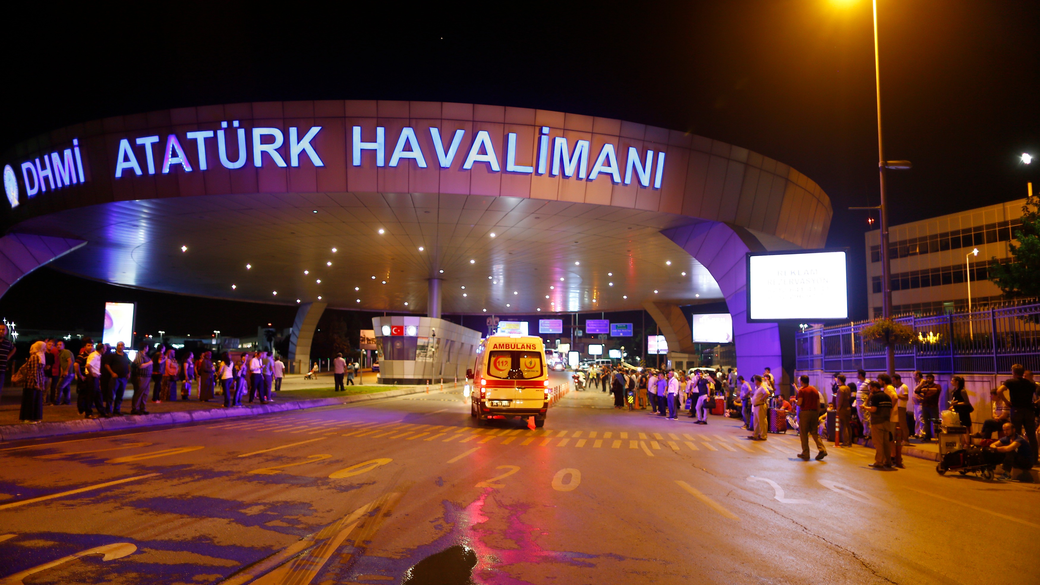 How did the Istanbul airport attackers get past security?