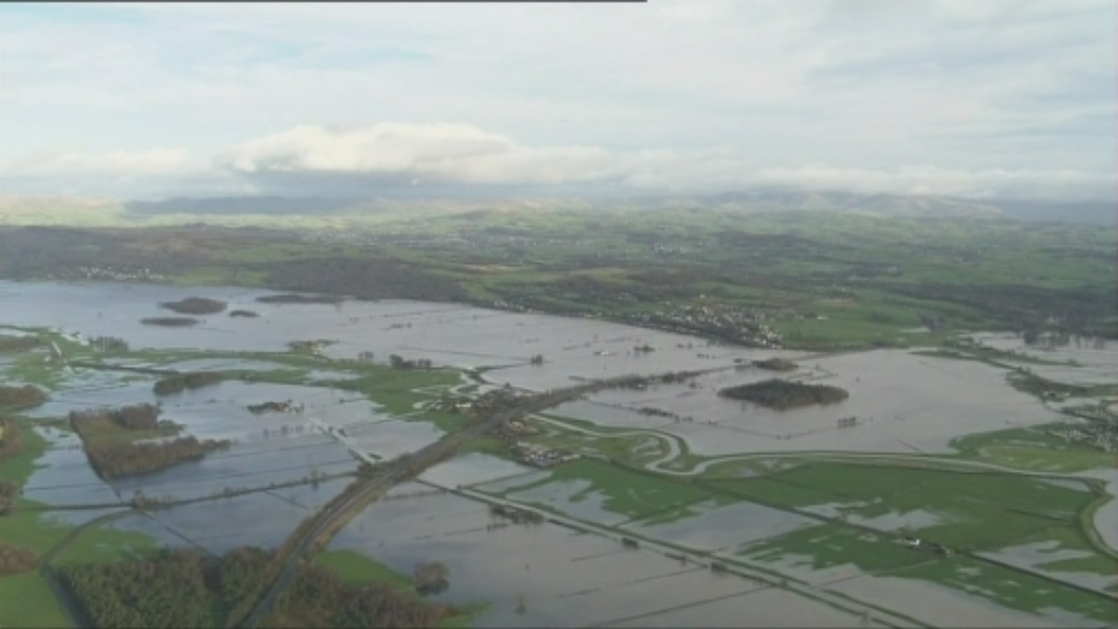 Storm Desmond 'is important piece of evidence' for climate change | ITV ...