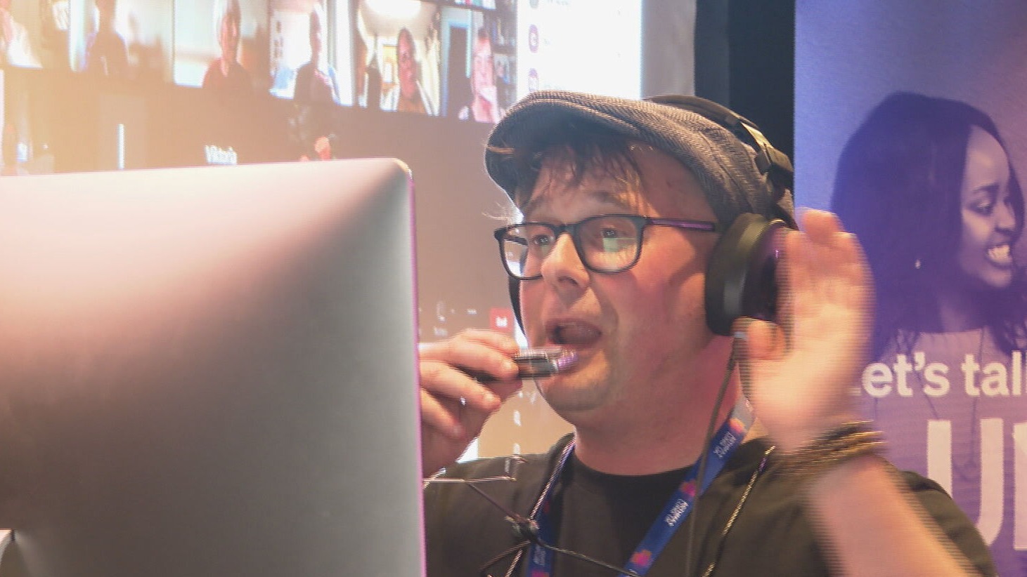 Lung condition sufferers learn to play harmonica at festival in Hove to