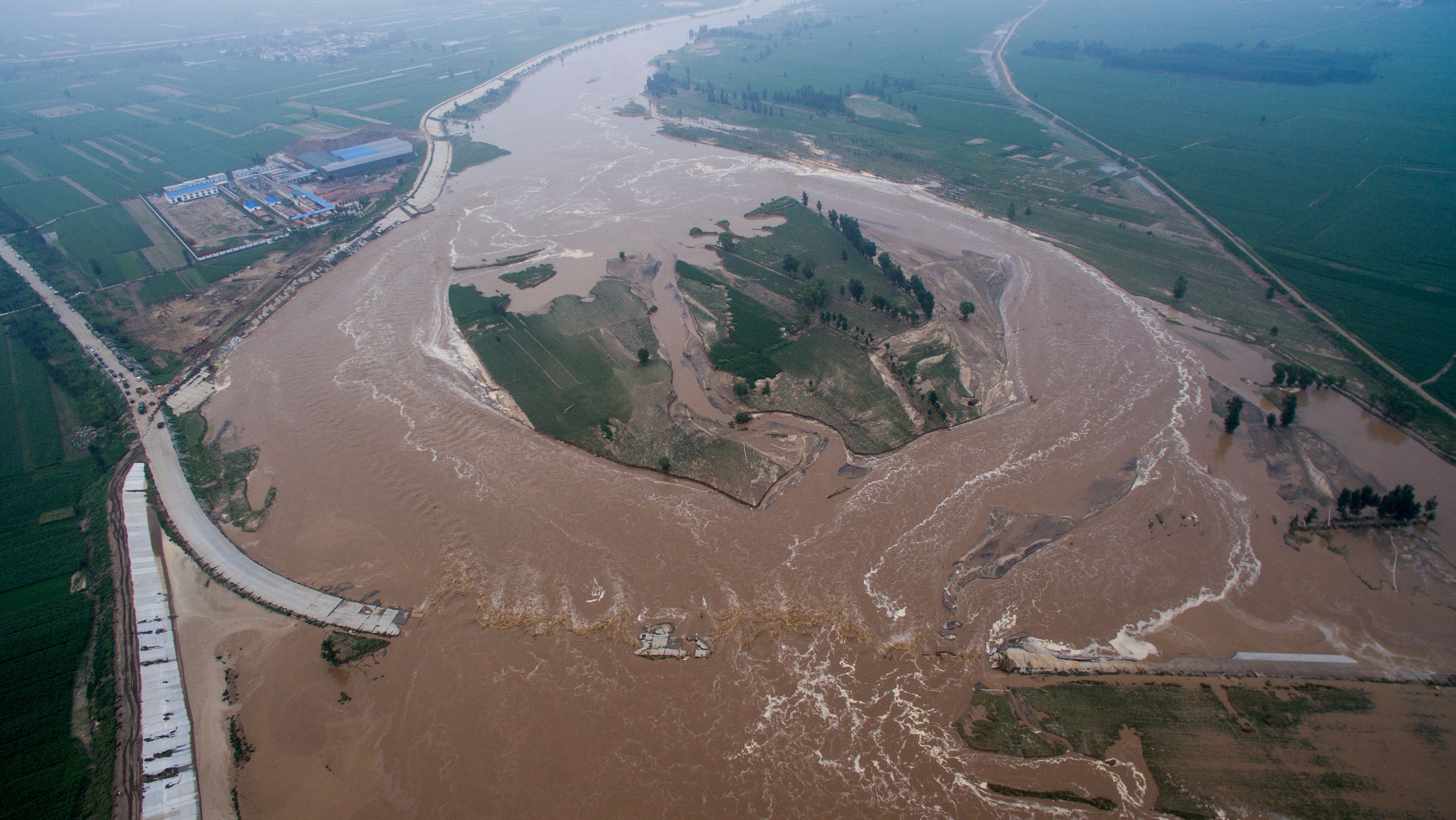 Бассейн океана хуанхэ. Наводнение на Хуанхэ. Хуанхэ прорыв плотины 2018. Наводнение в Китае. Наводнение на Хуанхэ 1938 года.