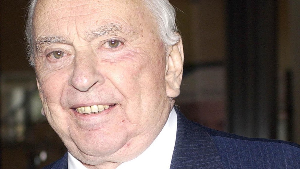 Celebrated American author Gore Vidal dies at 86 | ITV News