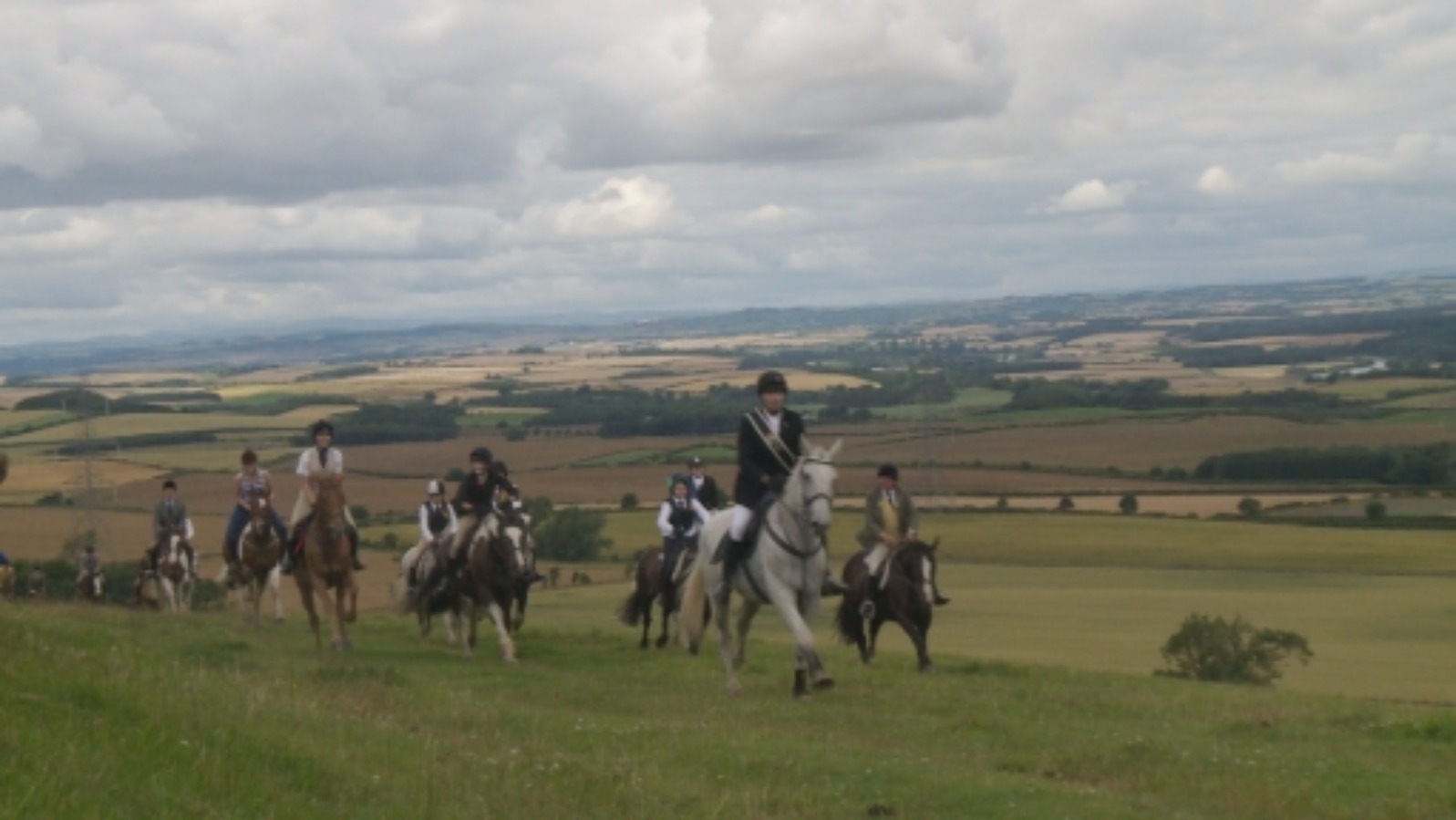 Borders riders fill Coldstream for Guard's parade | ITV News Border