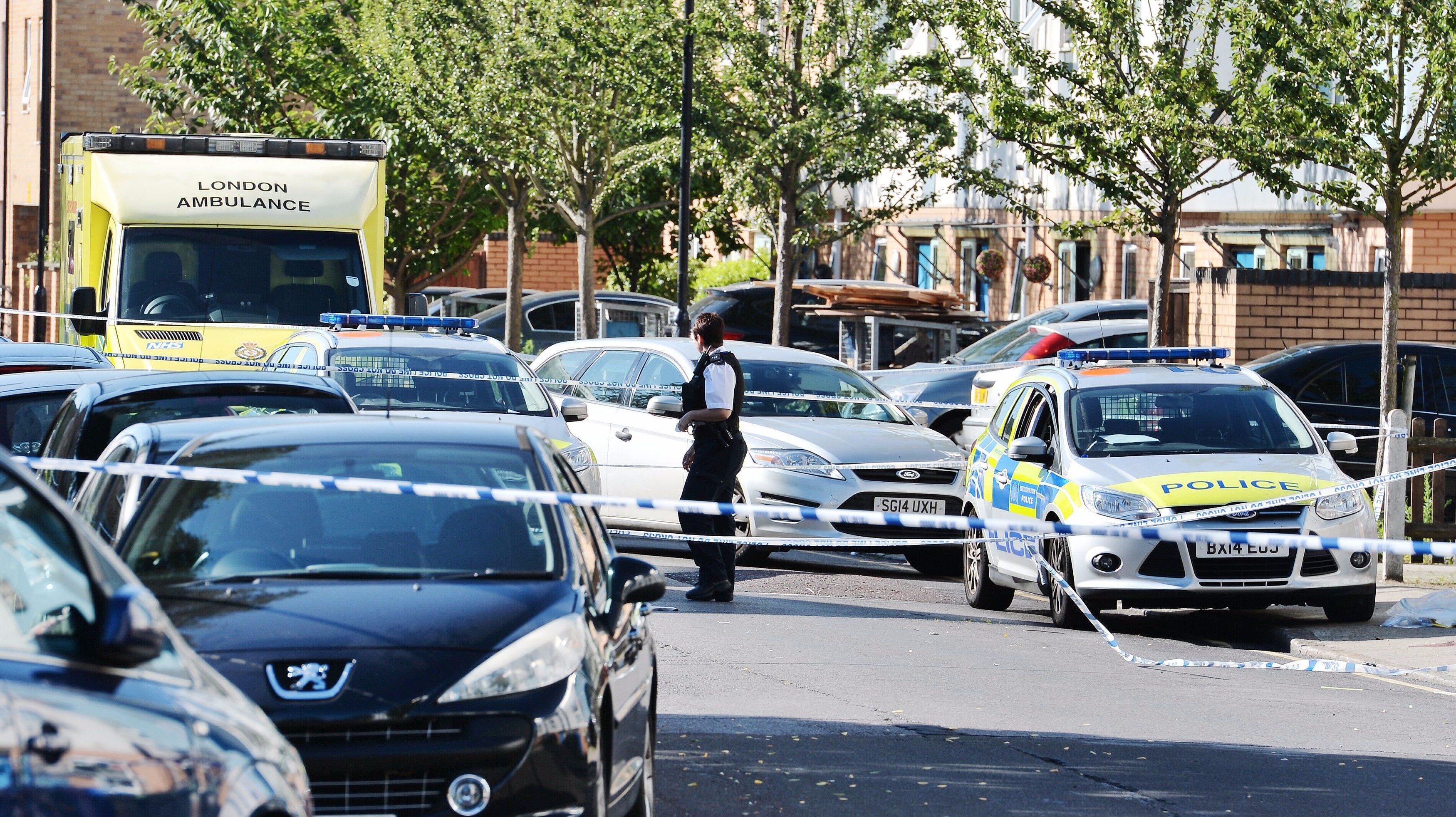 Murder probe after teenager stabbed at party | ITV News London