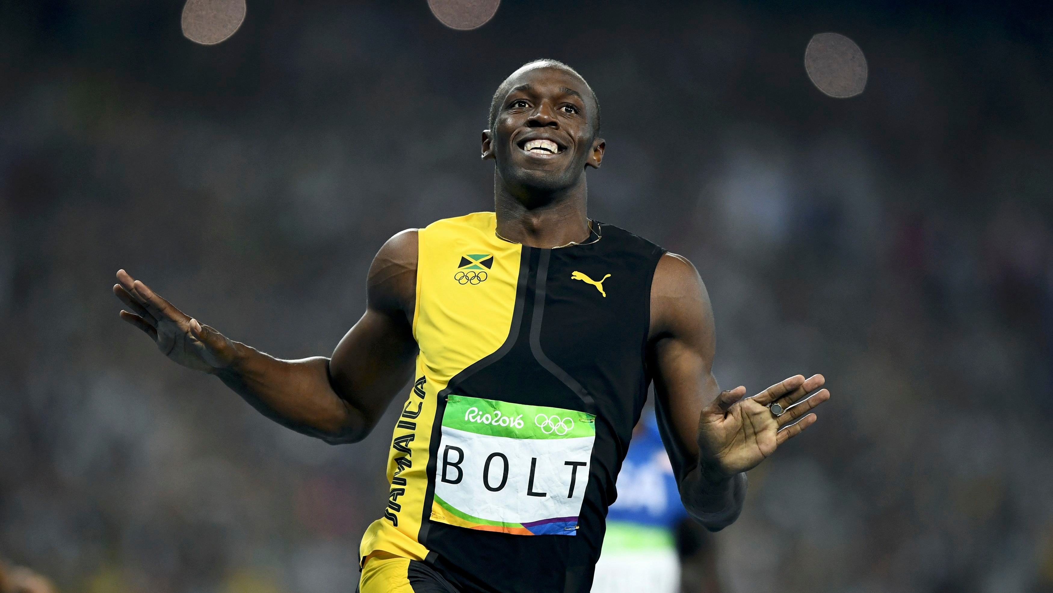 Usain Bolt wins Olympics 100m final at Rio 2016 | ITV News