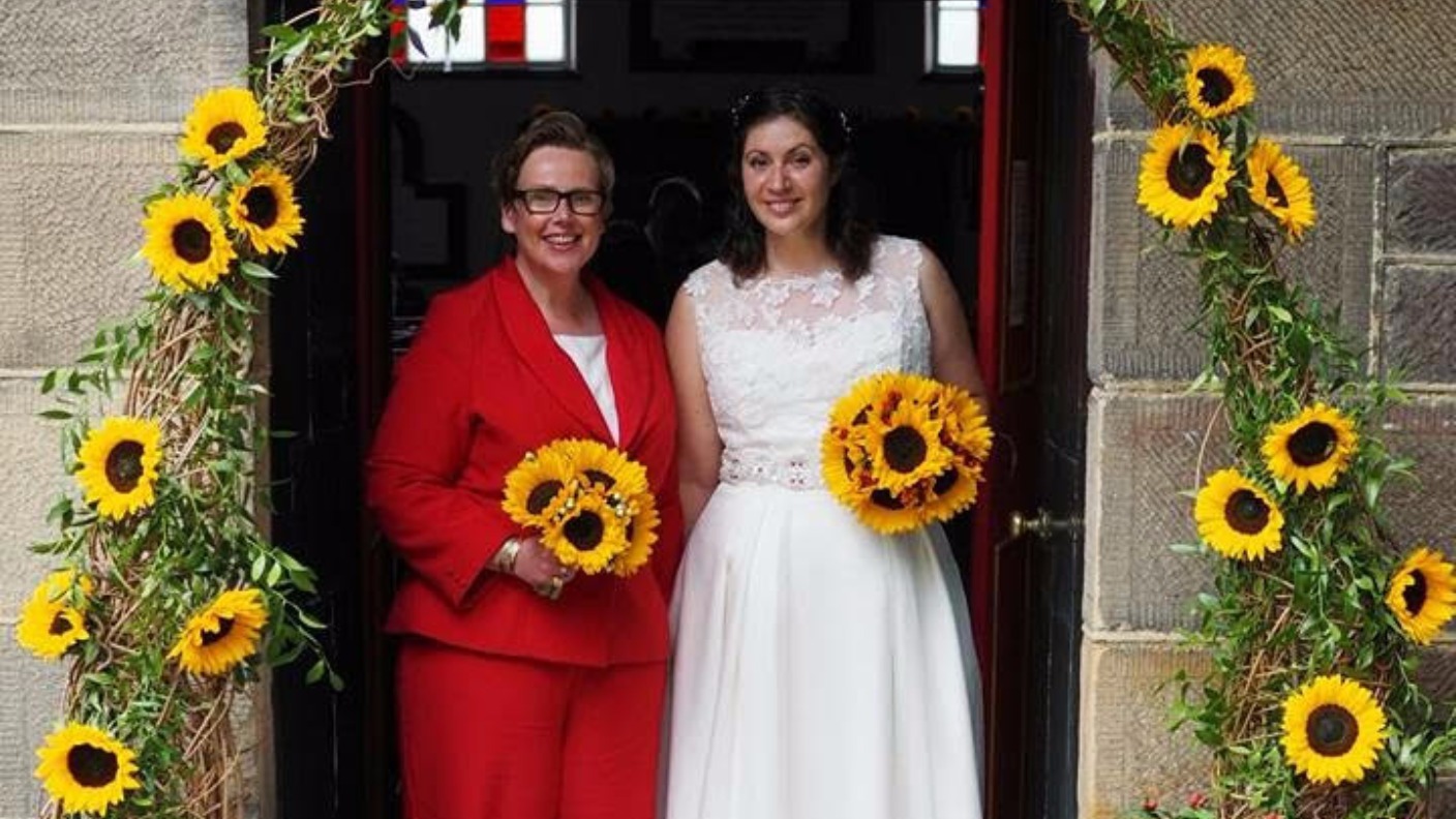 First Same Sex Couple Marry At Place Of Worship In Derbyshire Itv