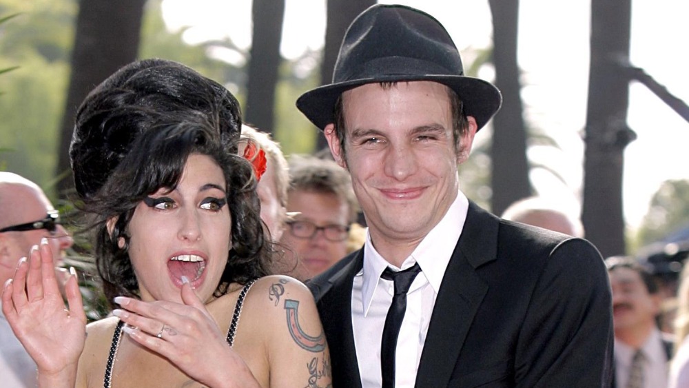 Amy Winehouse ex 'fighting for life' after 'overdose' | ITV News