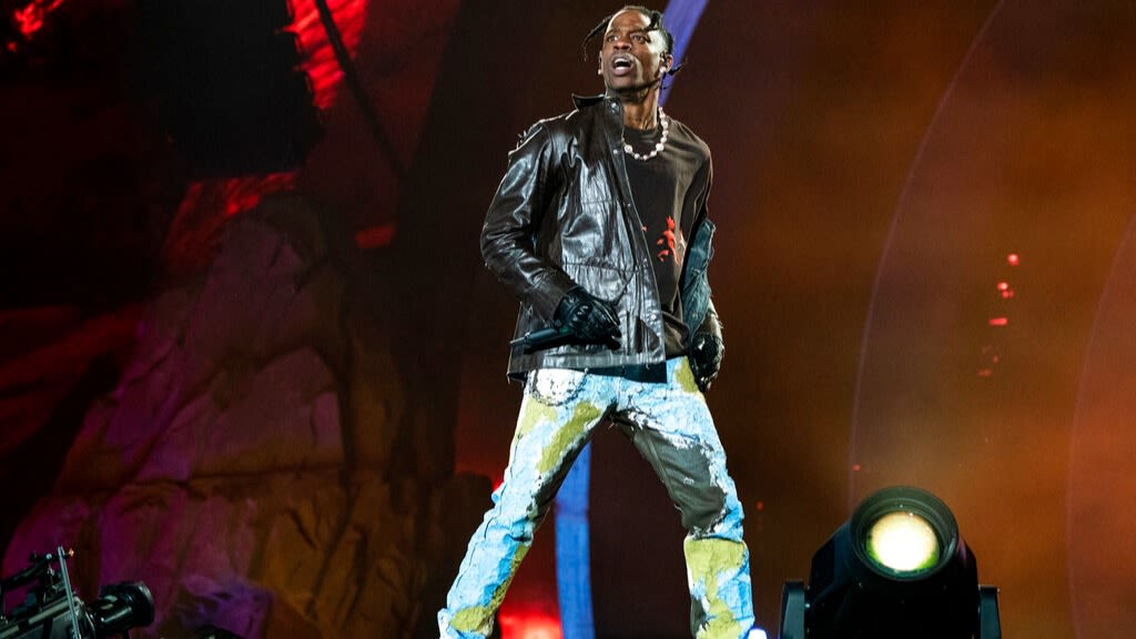 14-Year-Old Boy Youngest Victim to Die at Travis Scott's