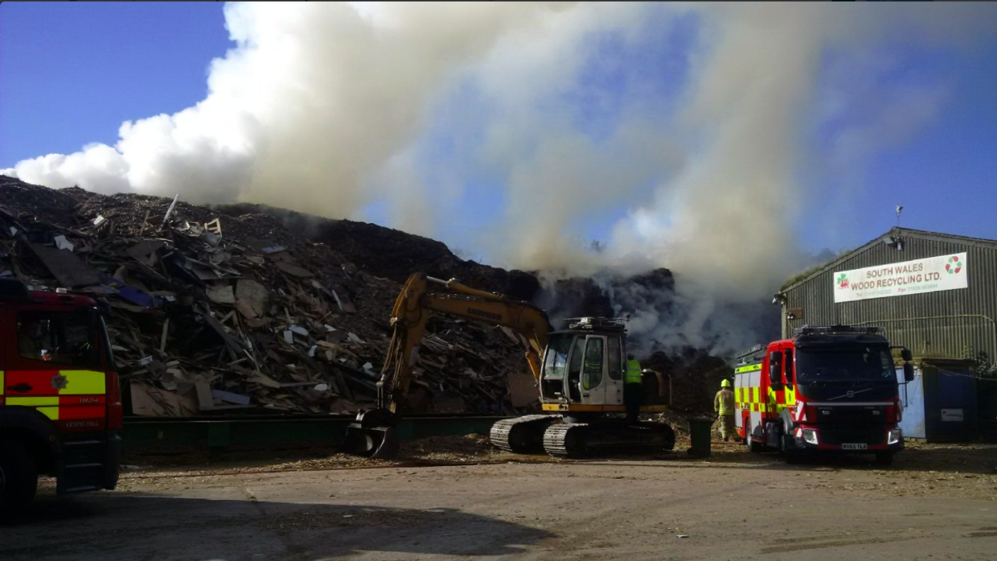 Woodchip fire at waste plant in Bridgend still burning ITV News Wales
