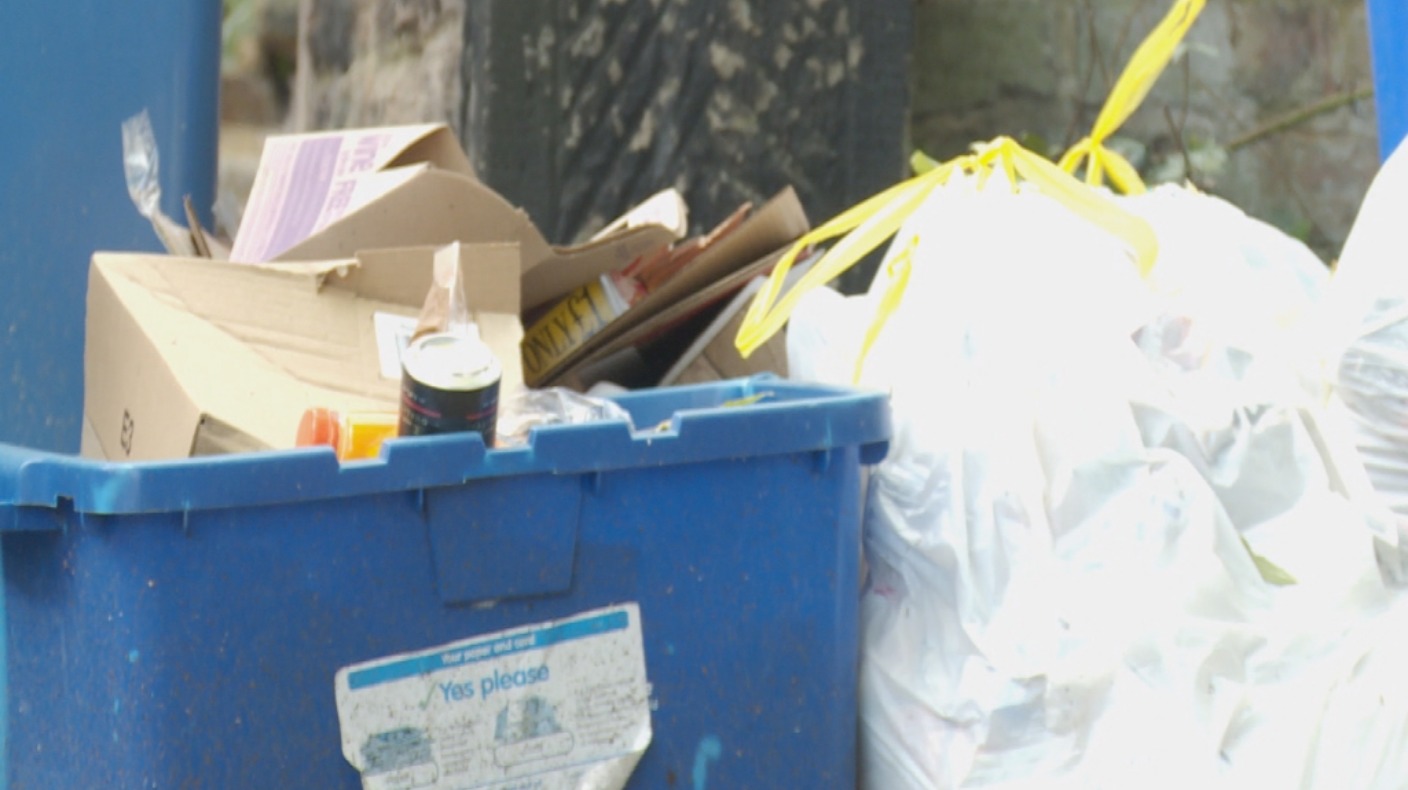 Sheffield bin workers walk out in second 24 hour strike ITV News Calendar