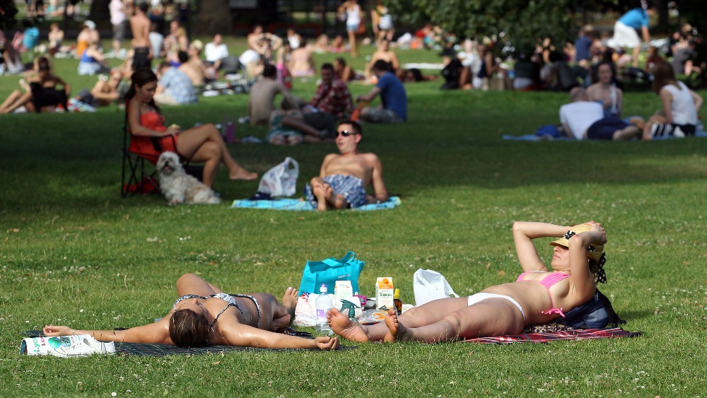 temperatures-on-the-up-after-hottest-day-of-the-year-itv-news