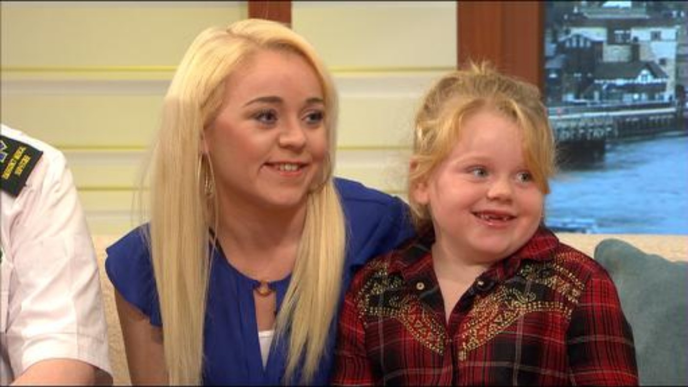 Six Year Old Hero Saves Mothers Life By Calling 999 After She Collapsed During Fit Itv News 