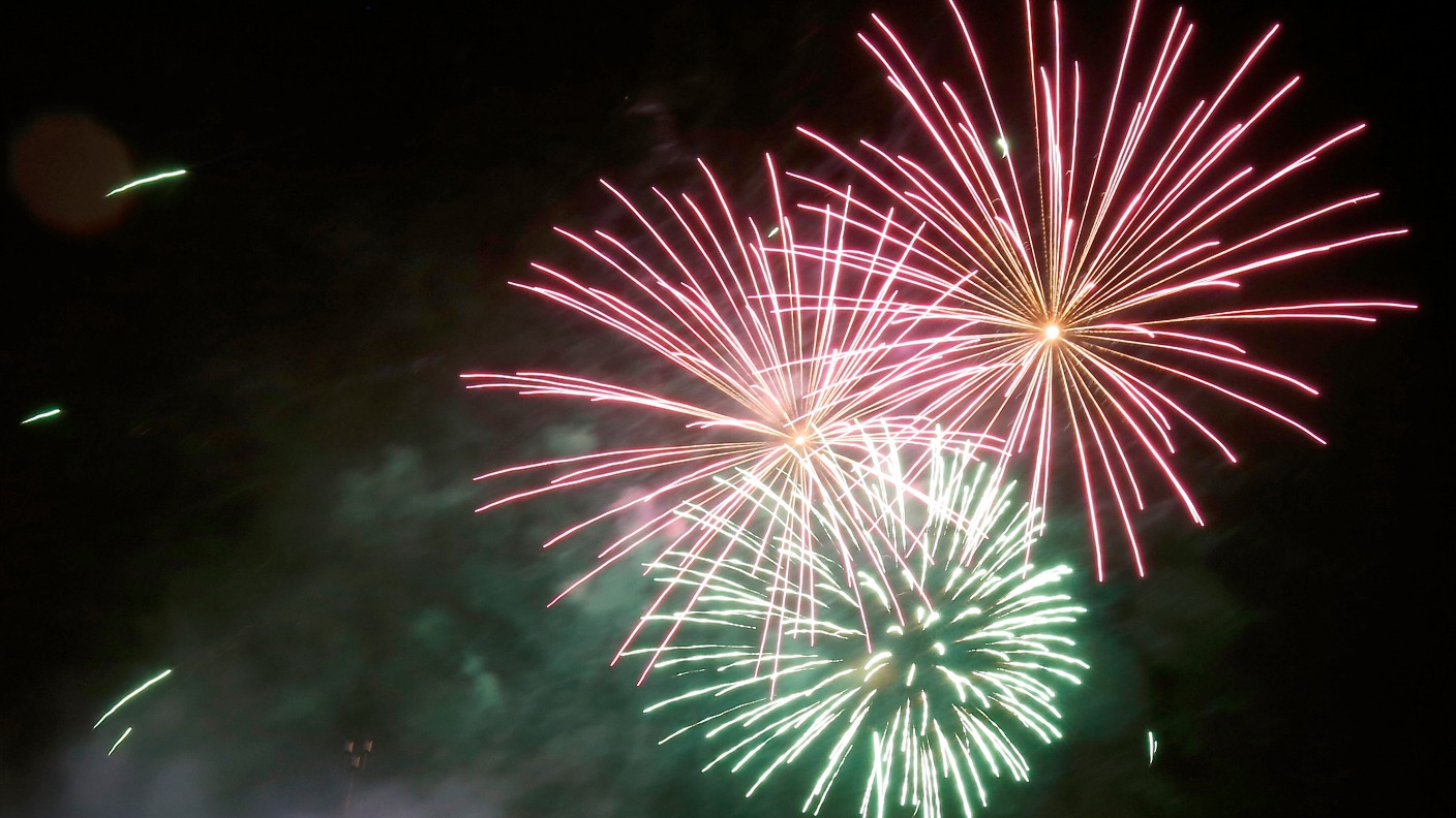 Thousands Sign Petition Calling For Fireworks Ban | ITV News