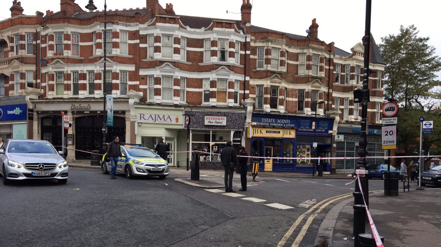 North London shooting: Gang crime police investigate as man rushed to ...