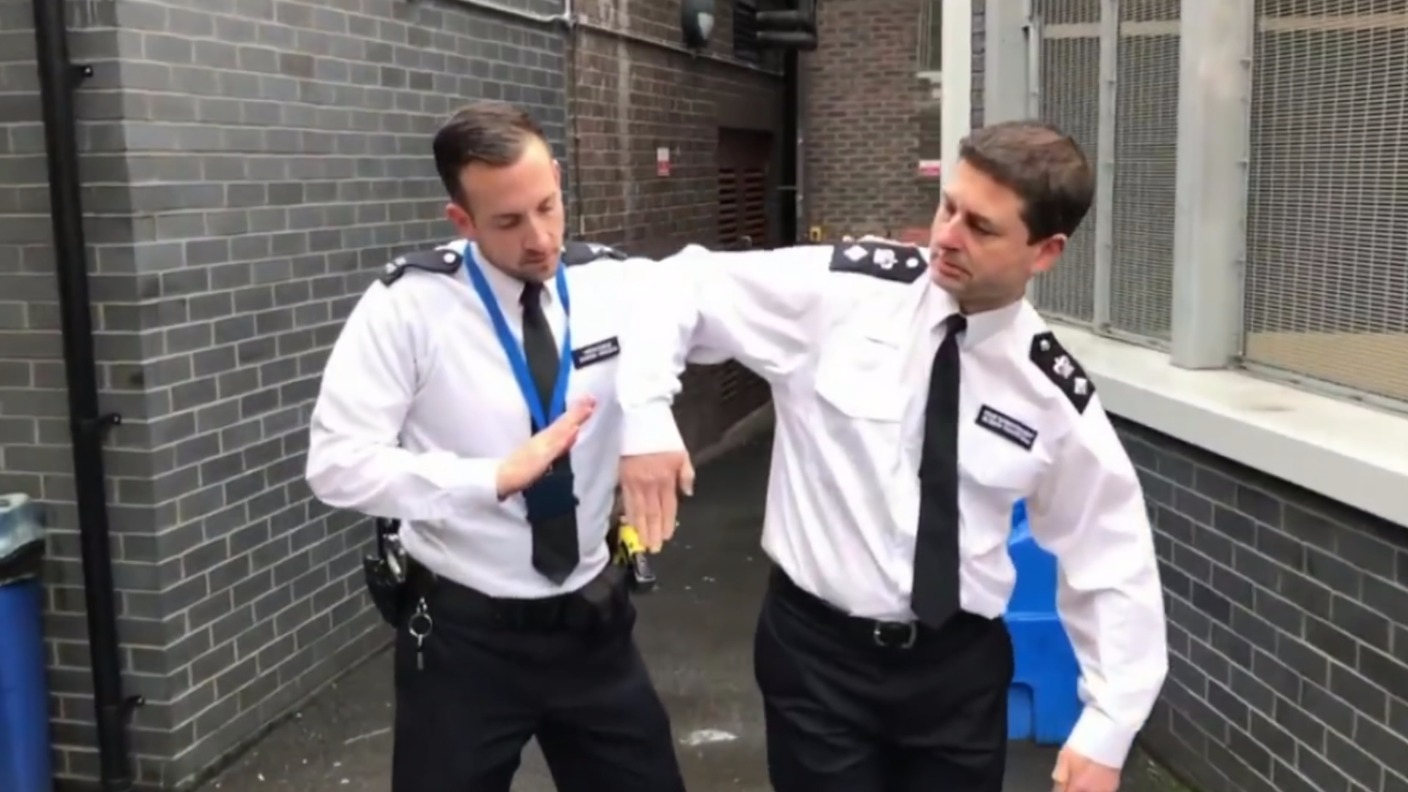 Video Shows Dancing Cop And Met Police Join Online Craze The