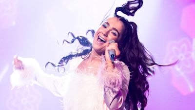 Derry singer Brooke Scullion picked to represent Ireland at Eurovision Song Contest.