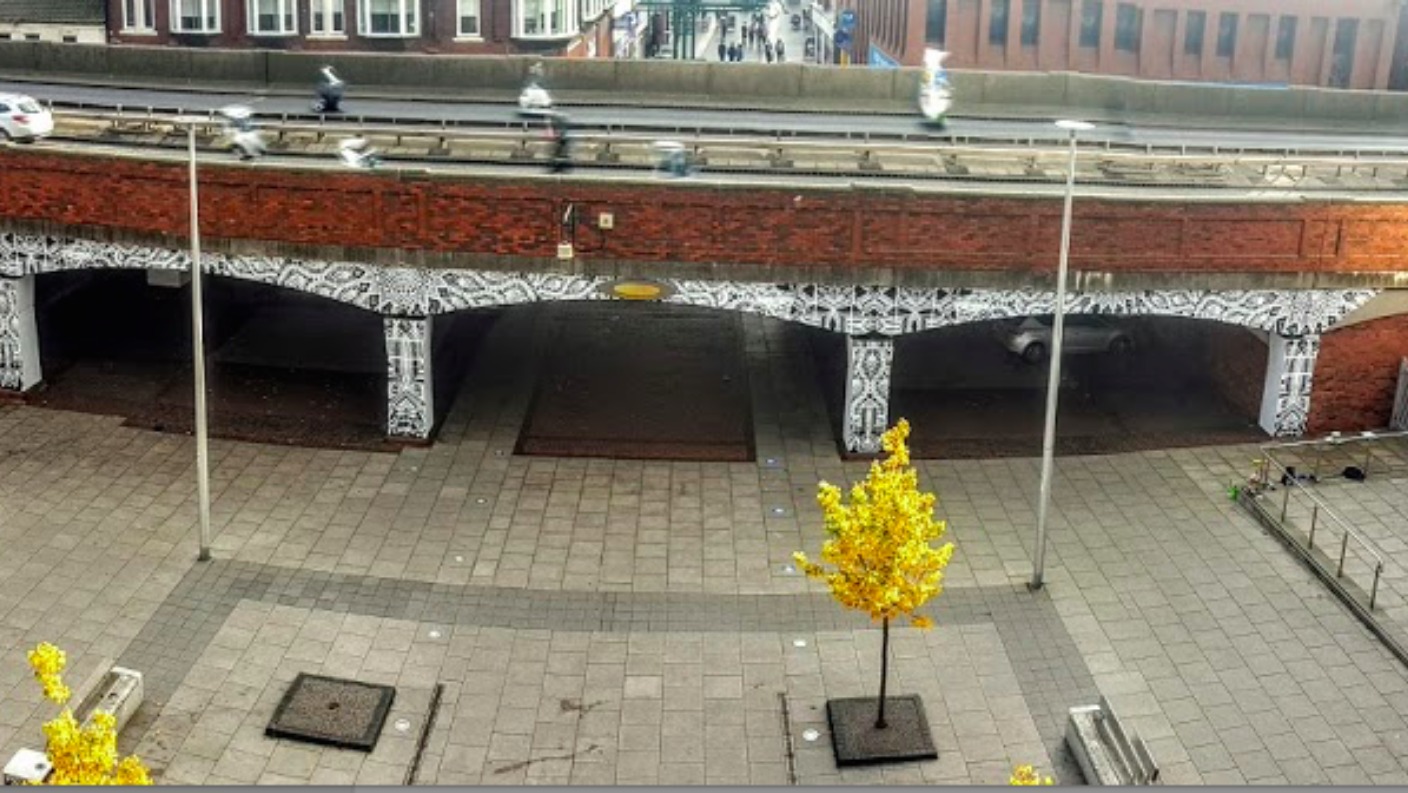 'Public jewellery' appears in Middlesbrough ITV News Tyne Tees