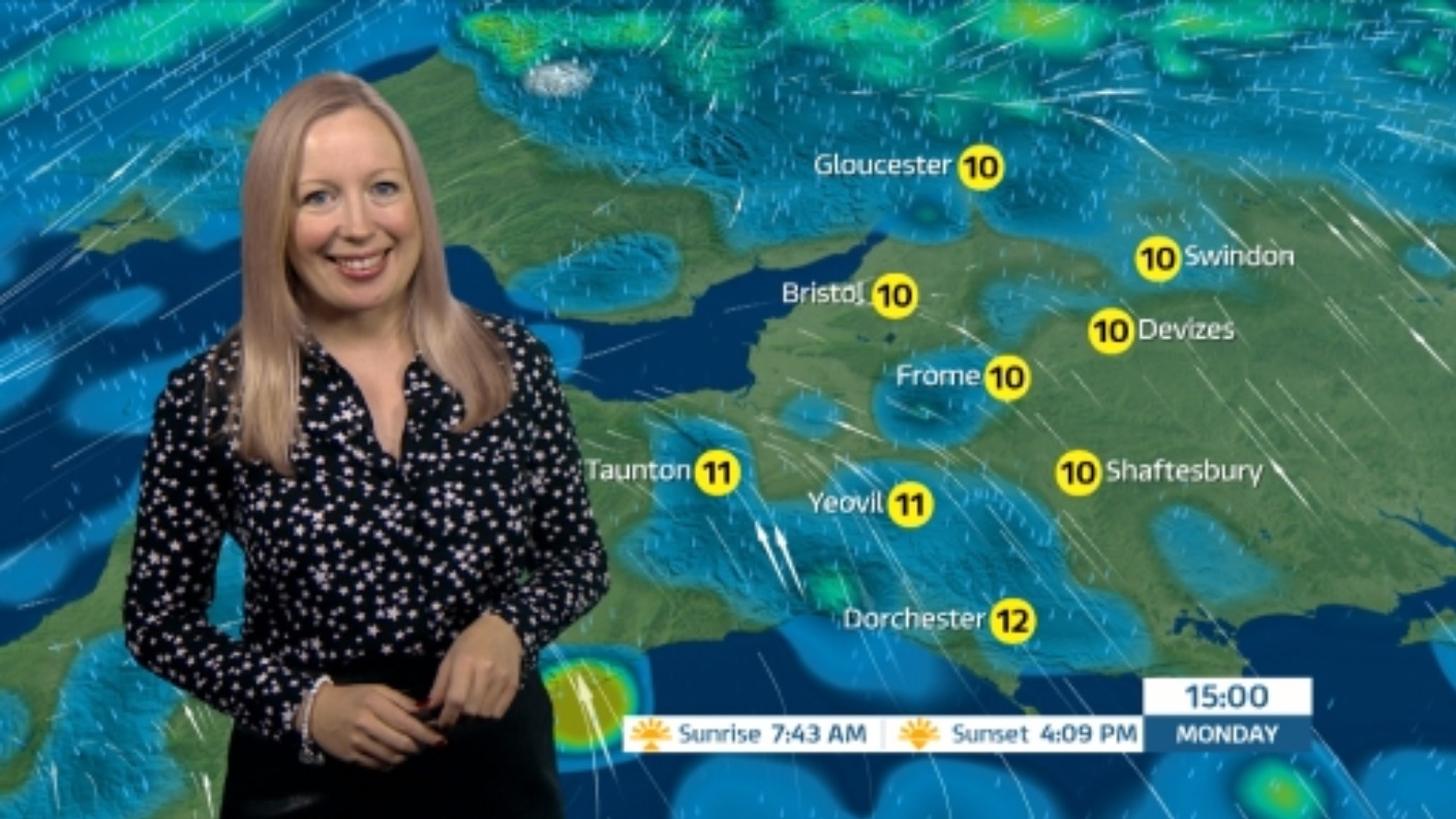 grab-your-coats-it-s-wet-out-there-itv-news-west-country