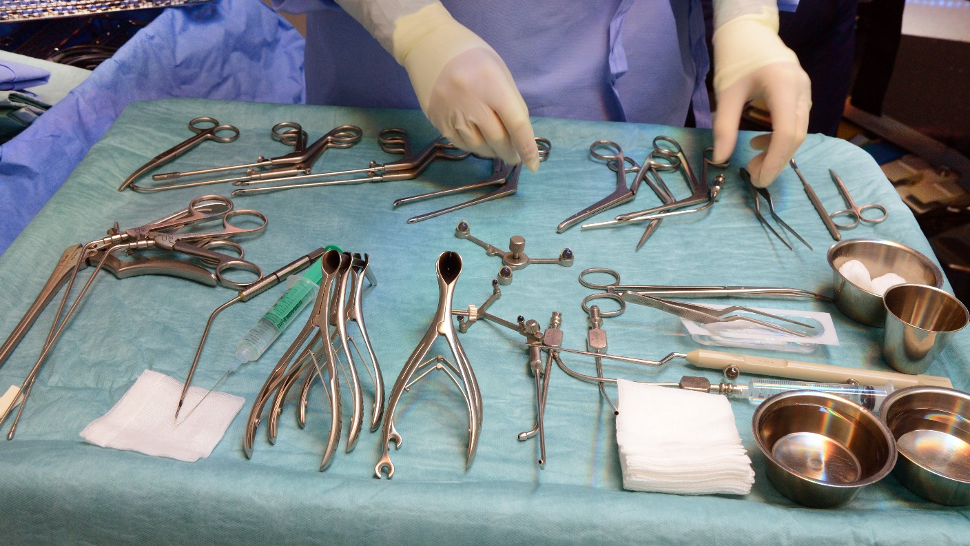 London doctors face prosecution over genital cosmetic surgery | ITV ...