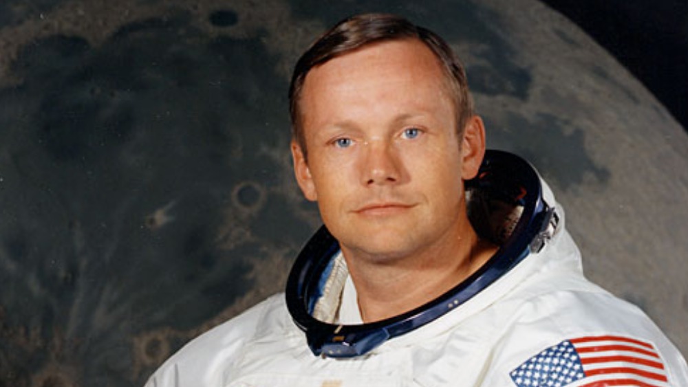 first-man-on-the-moon-neil-armstrong-dies-at-82-itv-news