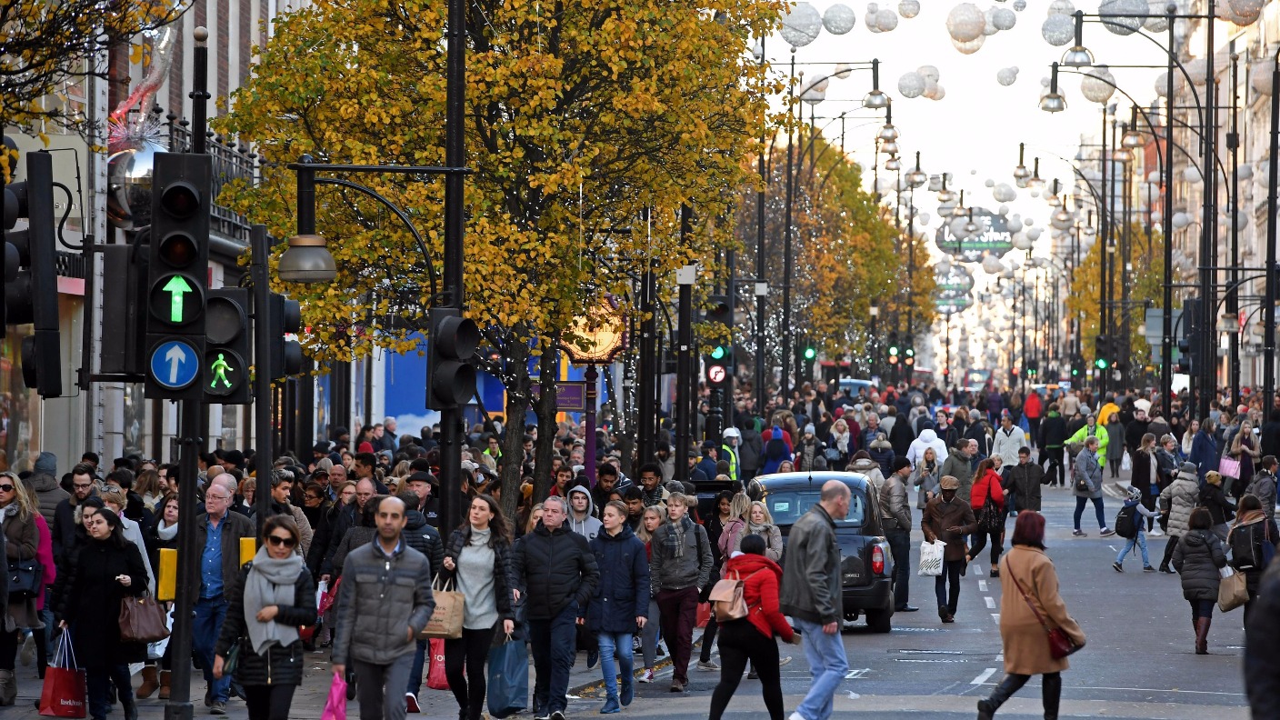 mps-to-debate-petition-to-shut-shops-on-boxing-day-itv-news-london