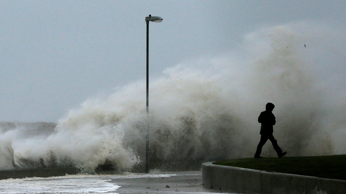 Biggest storm this year set to batter Britain at Christmas | ITV News