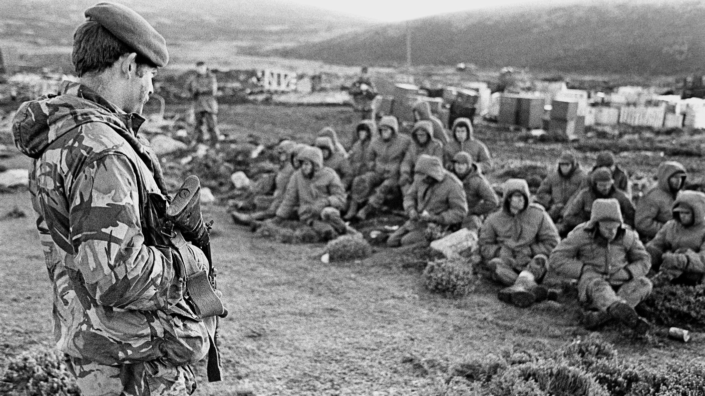 Uk Argentina Agreement To Try Identify 123 Argentine Falkland War Soldiers Itv News