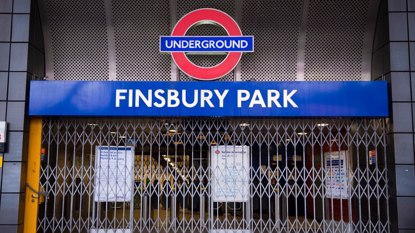 Zone 1 Tube strike How to get home ITV News London