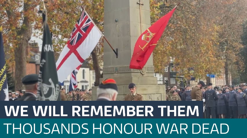 Region falls silent to honour fallen on Remembrance Sunday - Latest ...