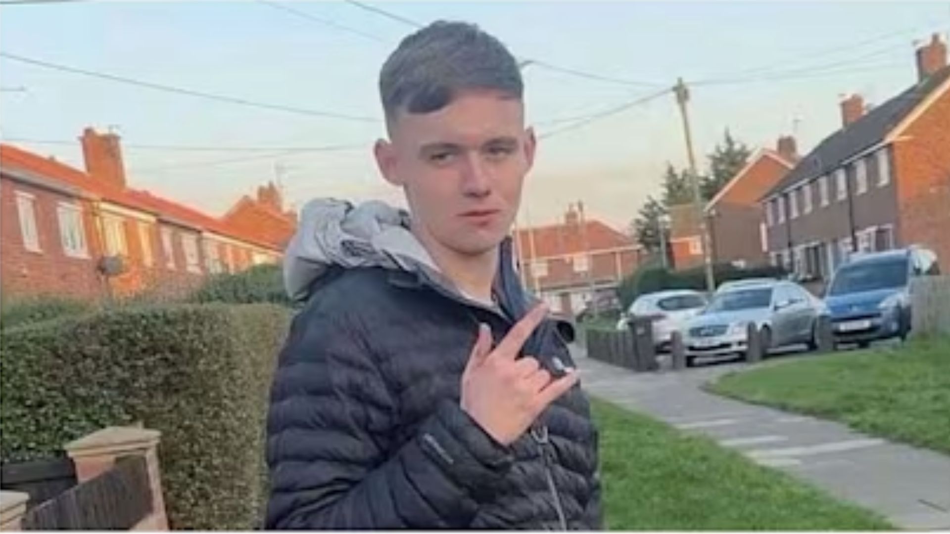 Twelve arrested over A66 crash that killed seven, including two police officers; probe links Passat to organised crime