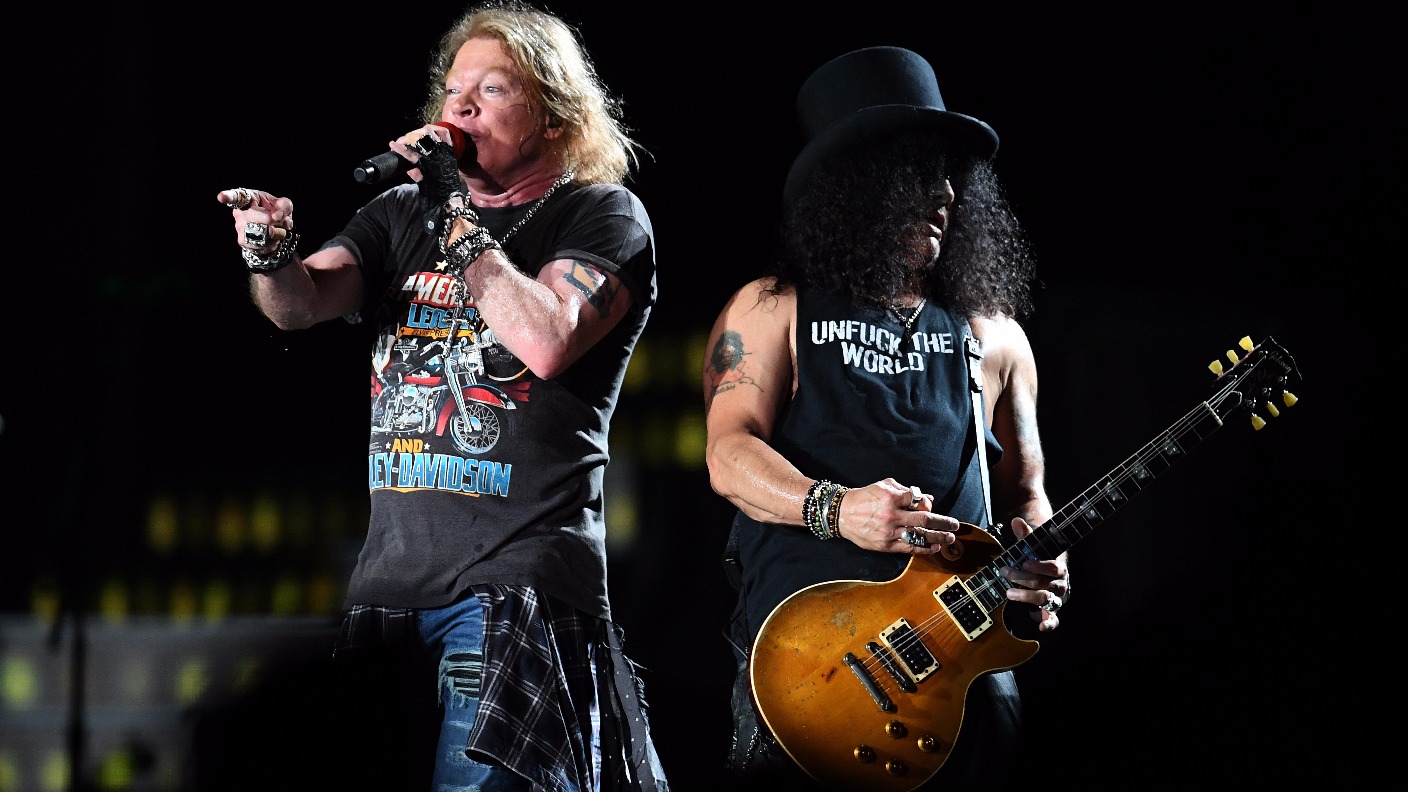 Guns N' Roses booed after confusing Melbourne with Sydney | ITV News